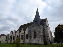 Façade nord de l'église Saint-Pierre.