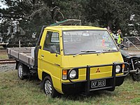 Pre-facelift Mitsubishi L300 pickup (New Zealand)