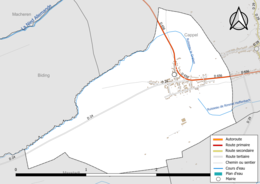 Carte en couleur présentant le réseau hydrographique de la commune