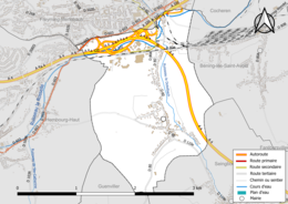 Carte en couleur présentant le réseau hydrographique de la commune