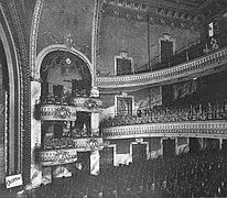 El Teatro de la Calle 86 (ya demolido) cerca de la Tercera Avenida