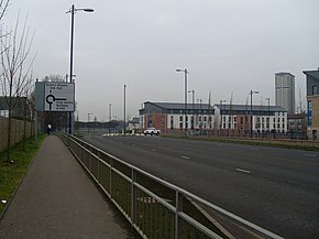 Approaching a roundabout on New Rutherglen Road - geograph.org.uk - 1167945.jpg