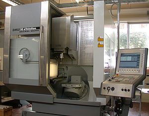 CNC-gestuurde freesmachine.