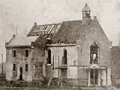 In 1884 werd de kapel grondig verbouwd. Eerdere verbouwingen hadden de kapel al uitgebreid naar het Oosten en er gebeurde ook een aanbouw in 1819.