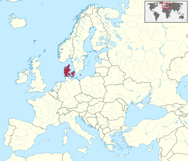 Carte administrative de l'Europe, montrant le Danemark en rouge.