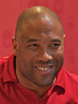 John Barnes 2012-ben