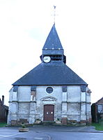 Clocher à horloge décentrée Lœuilly