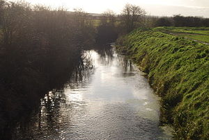 English: Little Stour looking upstream