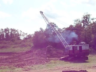 File:Marion 111-M Dragline at New Athens, Ohio.ogv
