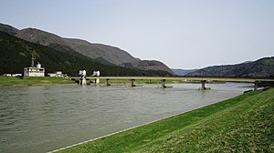 最上川さみだれ大堰