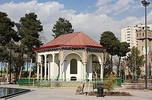 عمارت کلاه فرنگی زندان قصر