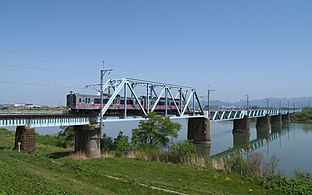 Most na rzece Omono