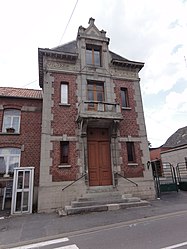 The town hall in Romeries