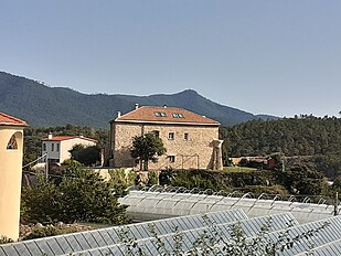 Sènexi (Cixan), vista du castellu