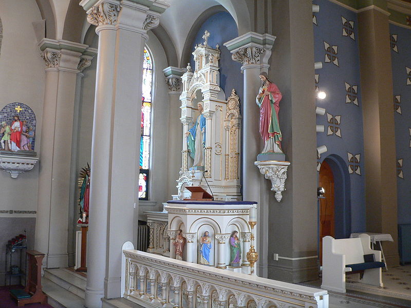 File:St. Leonard church (Madison, Nebraska) Virgin Mary altar 
2.JPG