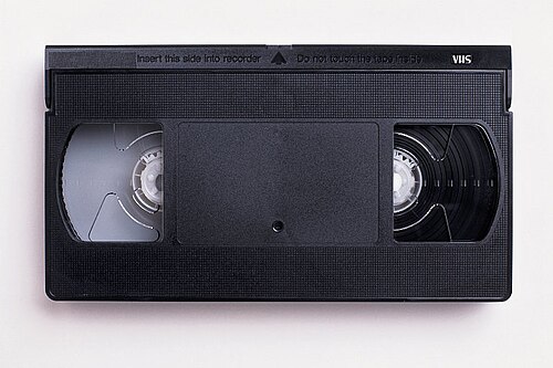 500px-VHS-cassette.jpg