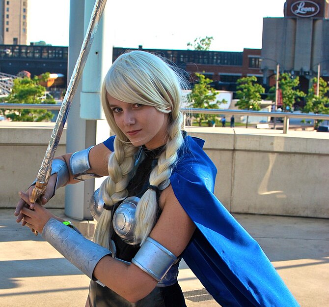 English: Valkyrie cosplay for Fan Ex 2011 Came...