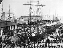 Singapore docks in the 1890s Victoria Dock, Tanjong Pagar, in the 1890s.jpg