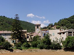 Village du Castelle (04). 
 JPG