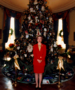 Рождественская елка в Голубой комнате 1993 - Хиллари Клинтон.png