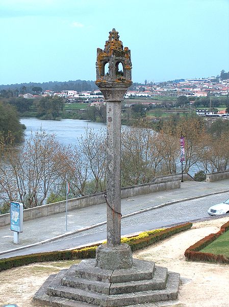 Image:Barcelos Pelourinho1377.JPG