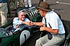 76letý Jack Brabham v roce 2004 uvnitř monopostu Brabham