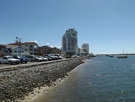 Broadwater foreshore, Labrador, Queensland.jpg