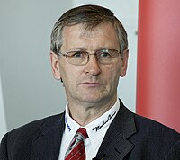 Bruce Rioch.jpg