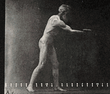 هماهنگی حرکتی نشان داده شده در این توالی متحرک توسط Eadweard Muybridge از پرتاب یک دیسک توسط خودش