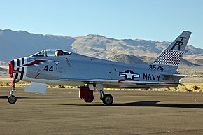 アメリカ海軍で最後まで飛んでいたFJ-4
