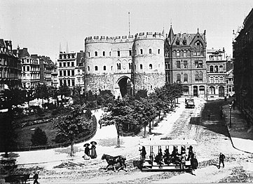 Pferdebahn in Köln am Hahnentor (um 1890)