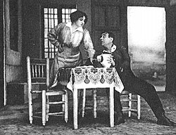 Снимка от премиерата през 1913 г. с Мария Гереро.