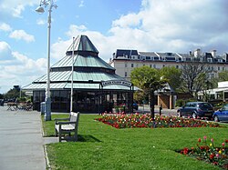 A Leas Cliff Hall, az 1933-as sakkolimpia színhelye Folkestone-ban