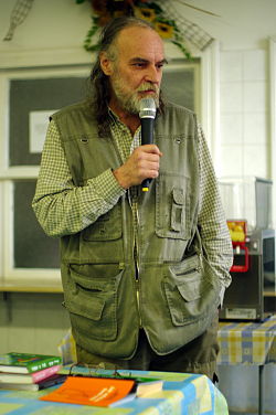 Marian Palla debatis en lingva lernejo en Ostrava-Poruba, 2011