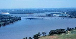 The Mississippi River just north of St. Louis ...