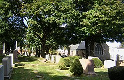 Ohabei Shalom Cemetery East Boston MA 04.jpg