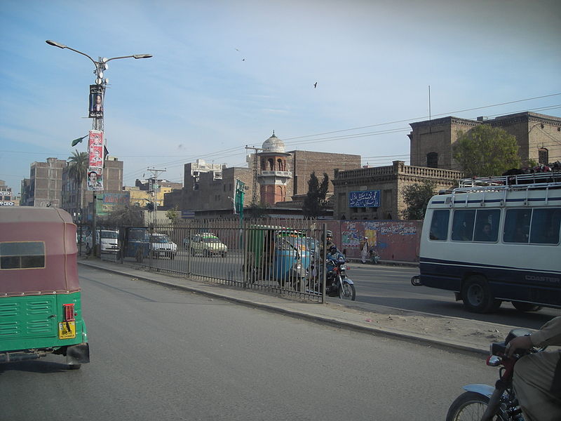 Одна из улиц в Пешаваре