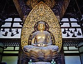 O statuie aurită a lui Buddha din Byōdō-in (Templul Egalității) (Uji, Prefectura Kyoto), 1053