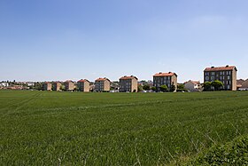 Le cirque de l'Essonne etles immeubles de la cité Darblay.