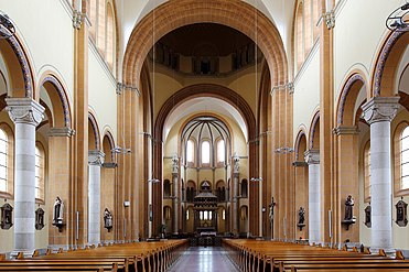 Panorama interior gereja