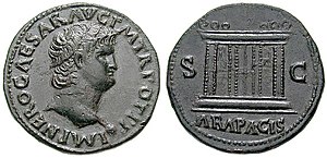 Nero asa, rajta a csszr portrja s az Ara Pacis (Lugdunum, 66 k.) 