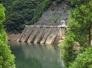 Unterbecken Asahi mit Einlaufbauwerk zum Kraftwerk