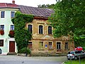 Wohnhaus mit zwei Baukörpern, das rechte Haus (Nr. 17a) ehem. Gaststätte