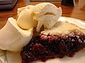 Ежевичный пирог и мороженое, 2006.jpg