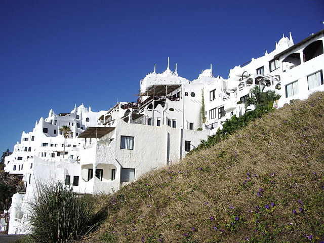 Casapueblo, Punta Ballena, Punta del Este, Uruguay - Talkingheads/Wikipedia