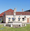 Florianibrunnen 18635 in A-2020 Hollabrunn.jpg