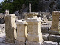 Stèles du site de Glanum (autels votifs dédiés à Hercule).