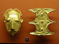 Empire of Ashanti warrior military golden war combat helmet and personal armour of the Empire of Ashanti – Museum of Natural History.