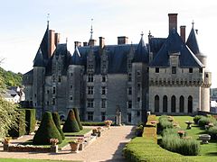 Château de Langeais, cour intérieure.