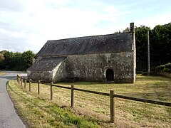 Façade nord de la chapelle Saint-Houarno.